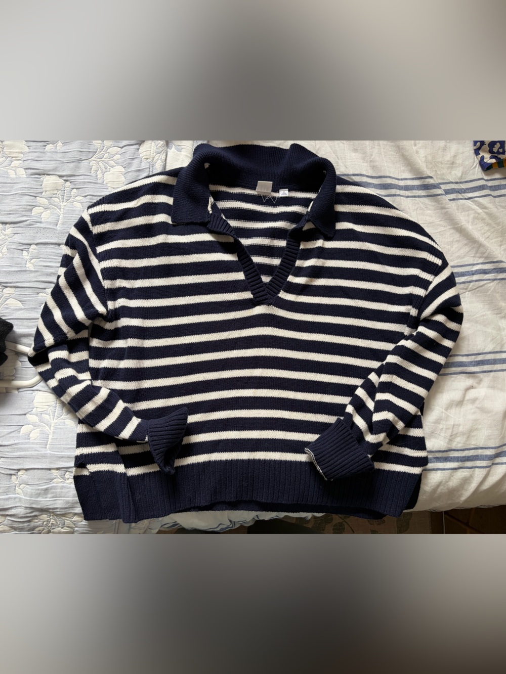 100% cotton gap collared sweater
